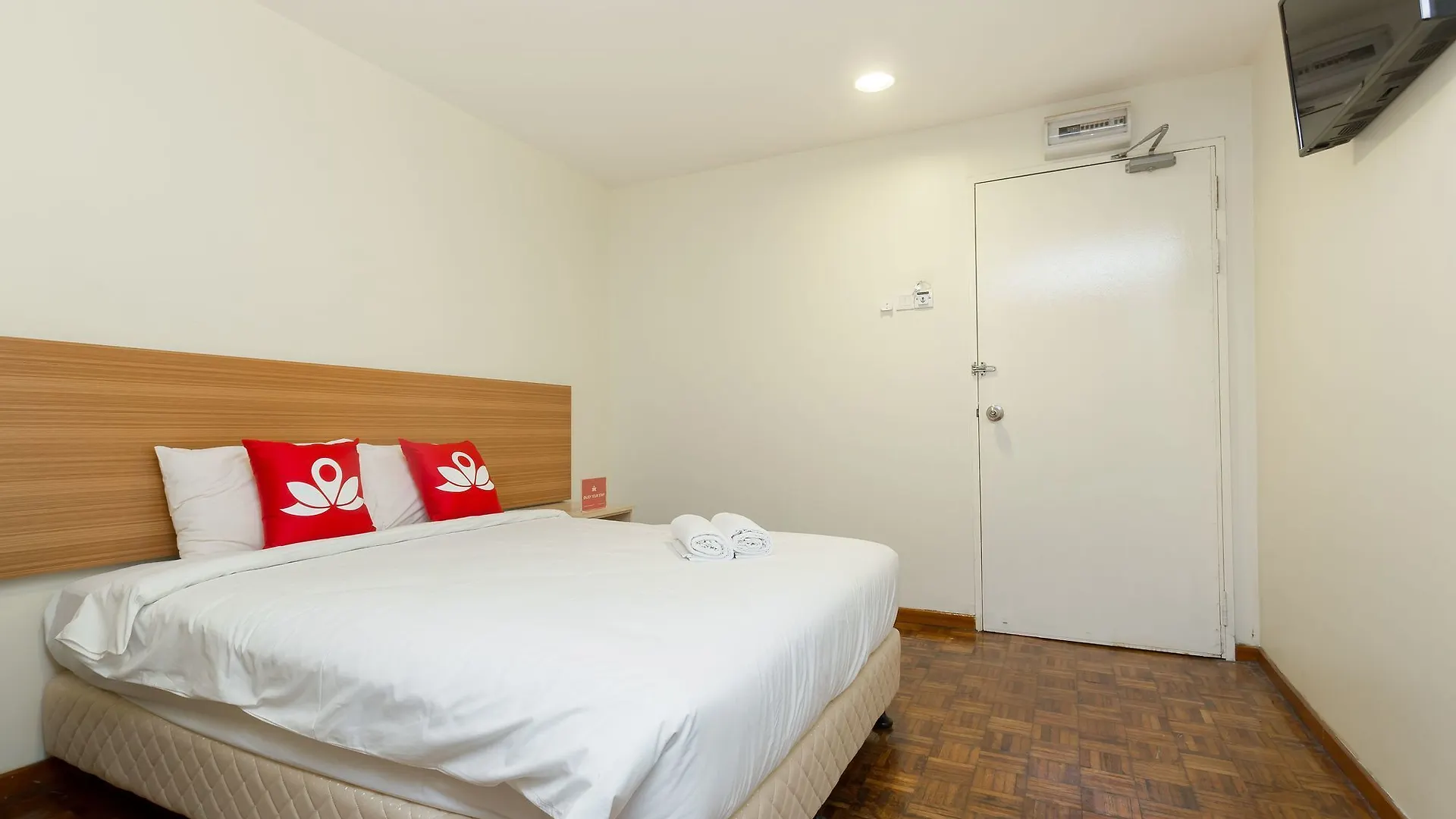 ホテル Zen Rooms Basic Sentul クアラルンプール