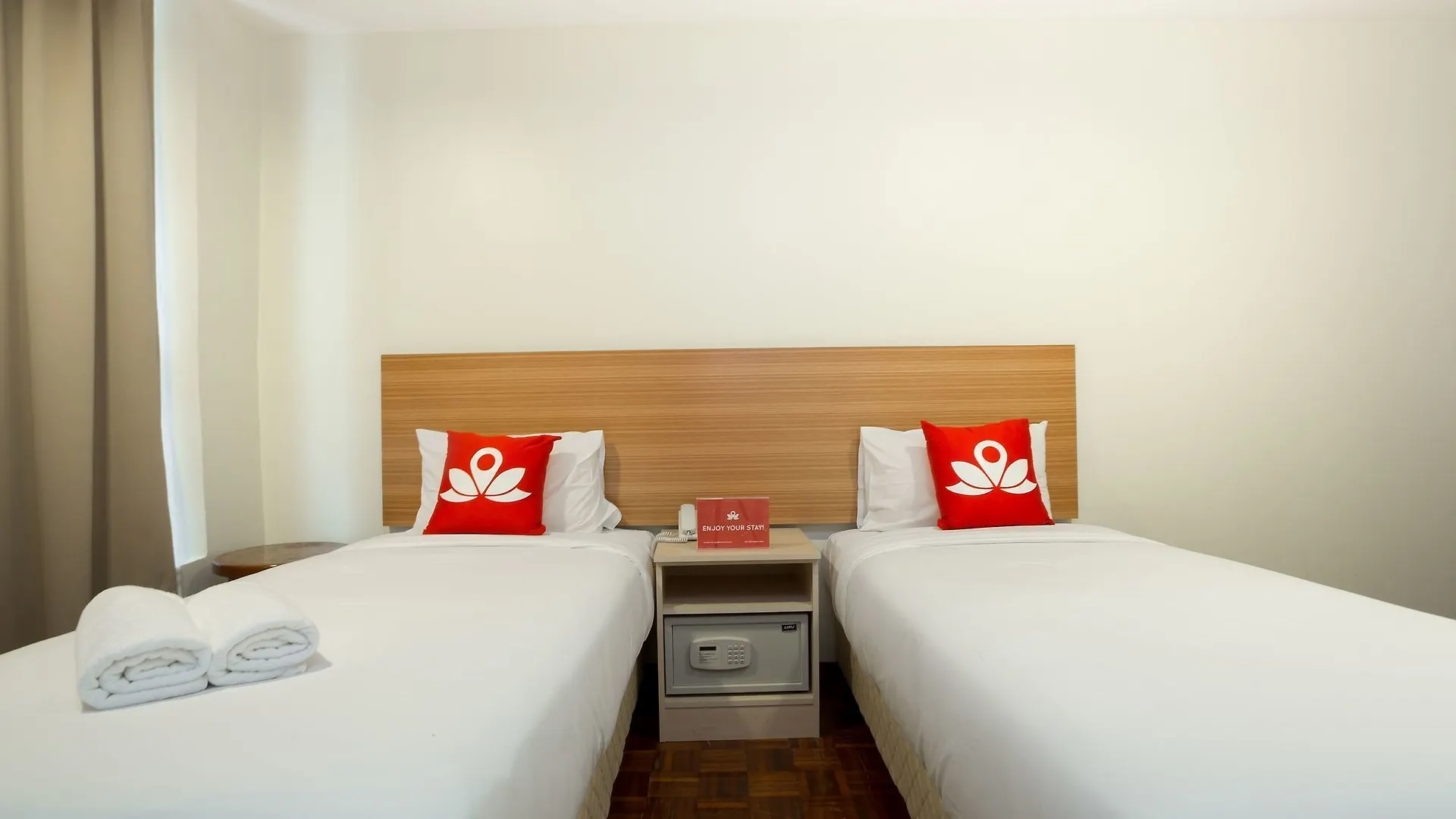 ホテル Zen Rooms Basic Sentul クアラルンプール