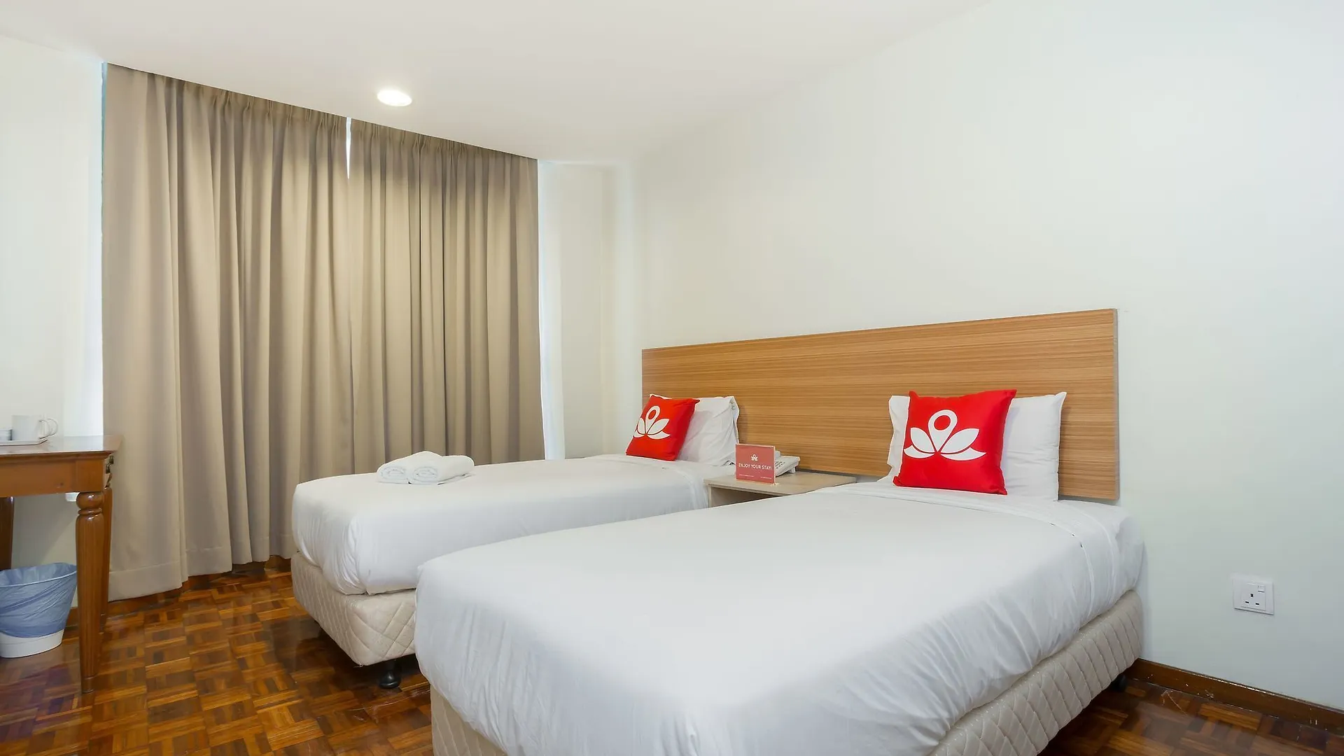 ホテル Zen Rooms Basic Sentul クアラルンプール